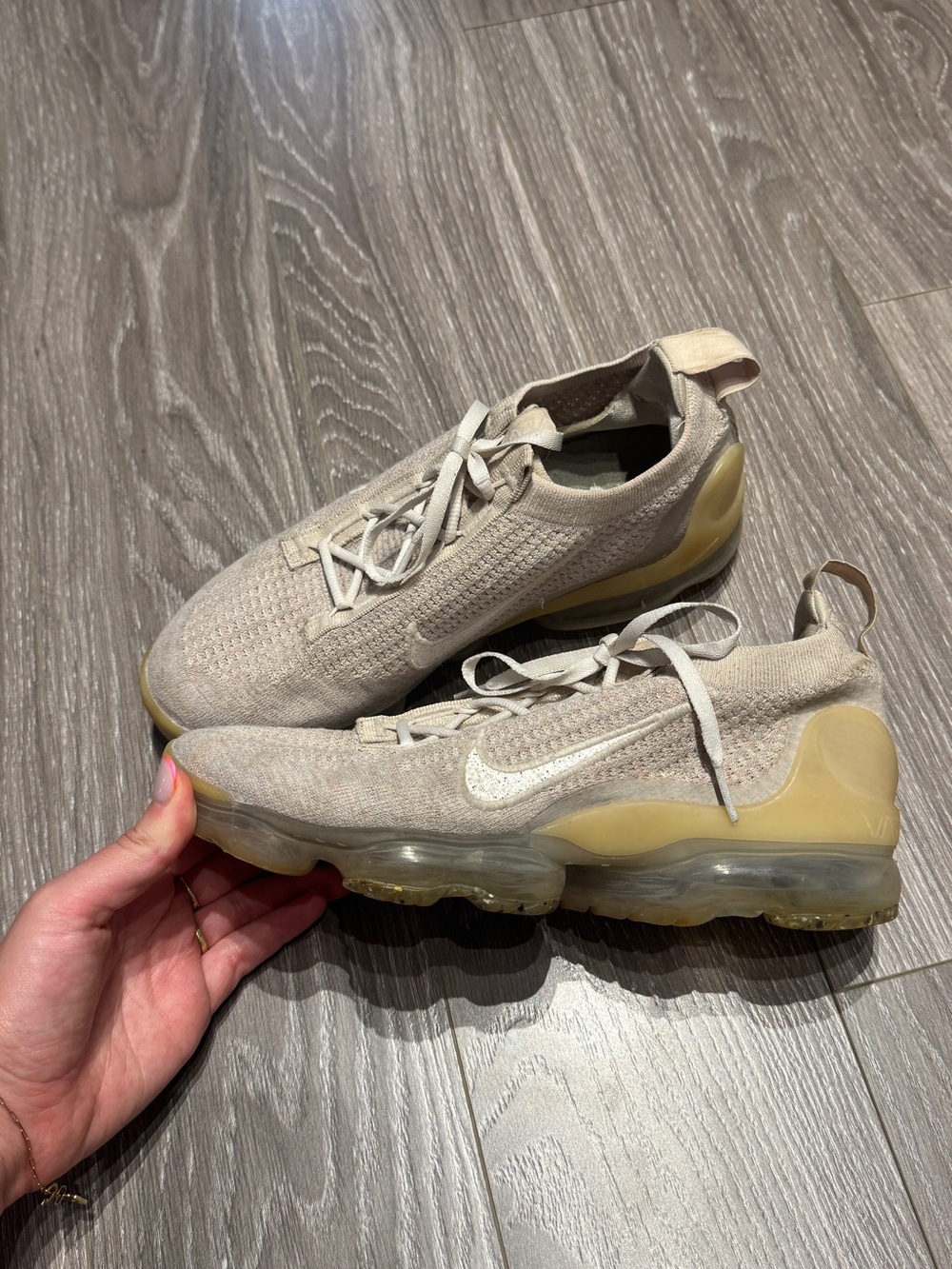 Nike Vapormax Flyknit - Beige/oatmeal - Women’s 9.5